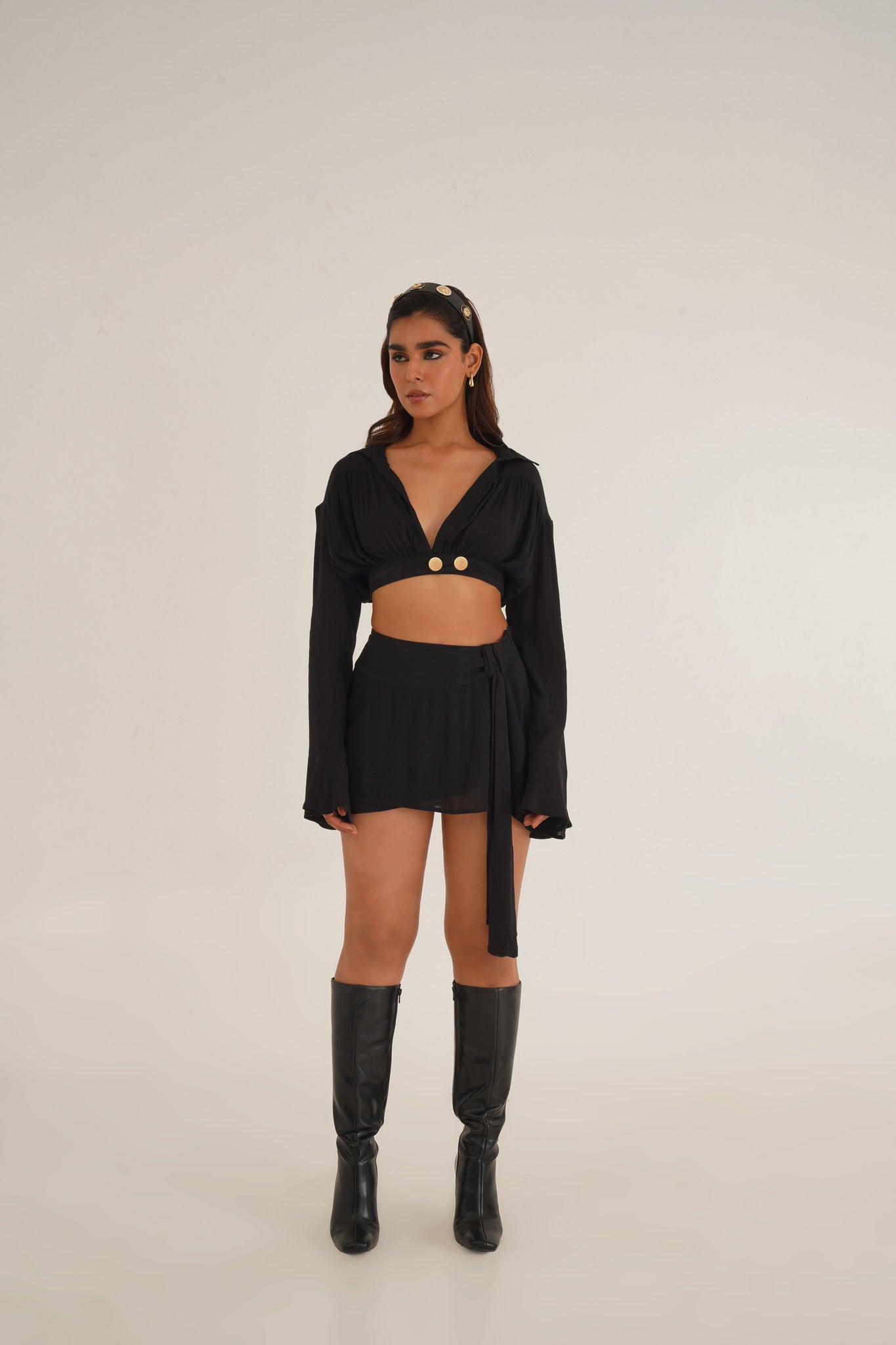 BLACK CRINKLED SKIRT