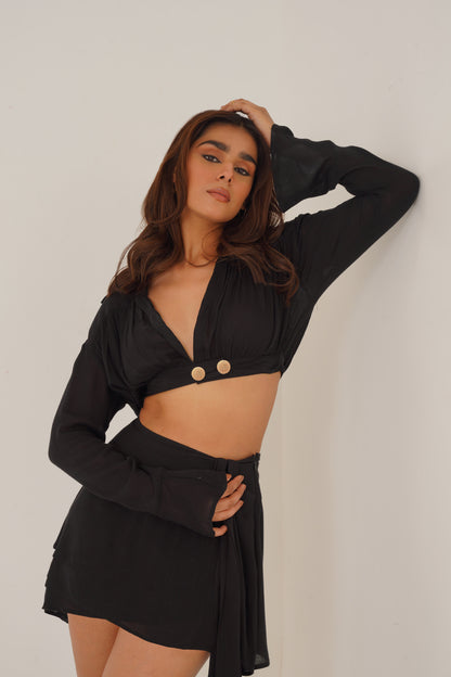 BLACK CRINKLED SKIRT